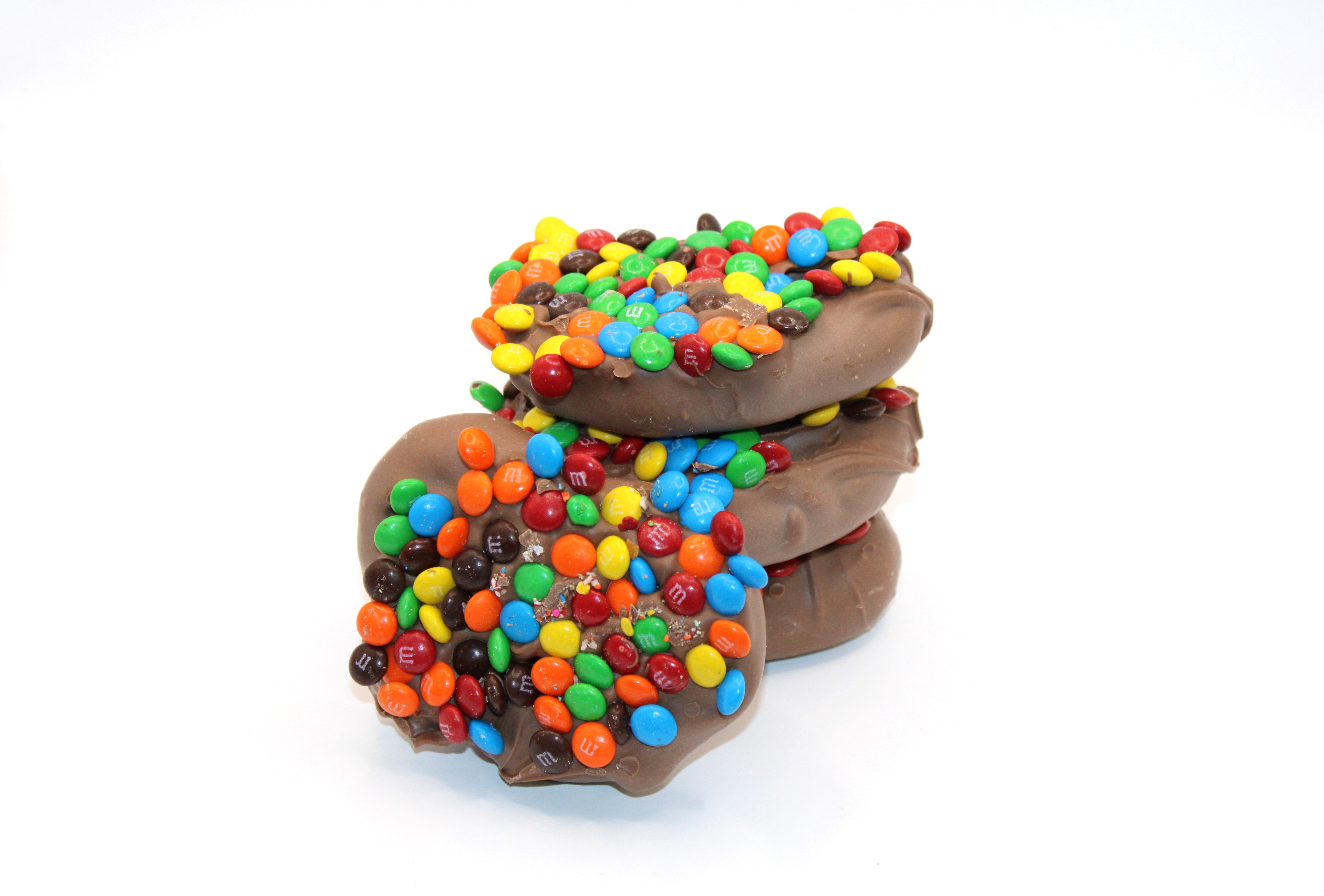 まるまるまる M&M Pretzels – Sinful Sweets Chocolate Company